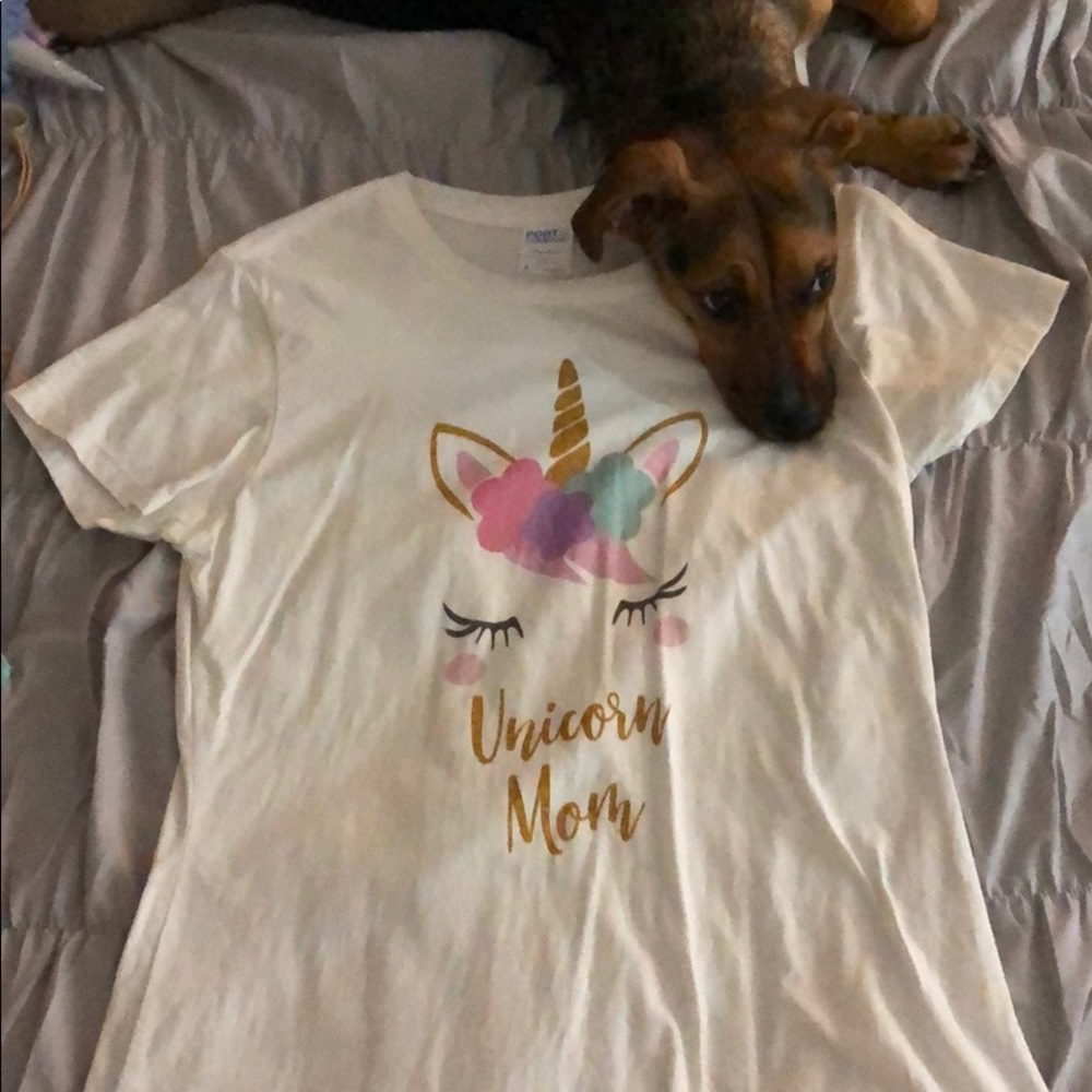 UNICORN MOM T-SHIRTTTT!!!!!